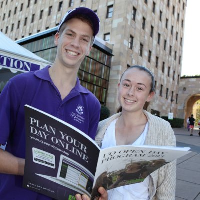 UQ student ambassador Ben Morris helping Anika Cameron at last year’s St Lucia Open Day